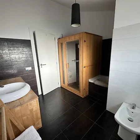 With Private Pool & Garden * Ribarroja del Turia